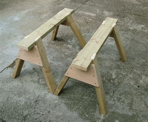 🔨 How to build a Sawhorse | BuildEazy | Sawhorse, Sawhorse plans ...