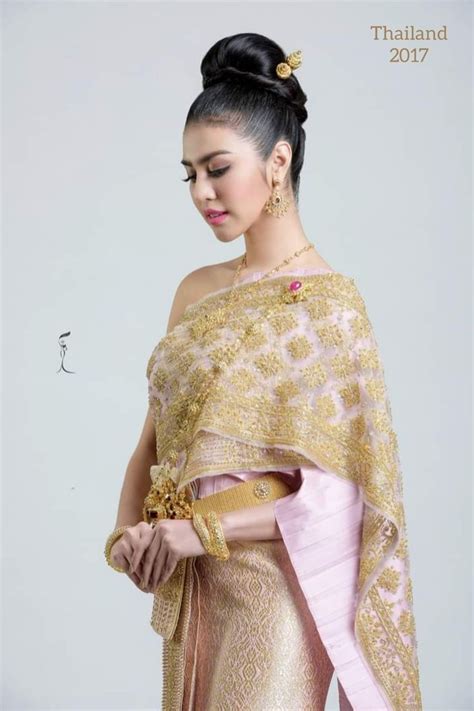thailands national costume chut thai chakraphat thailand