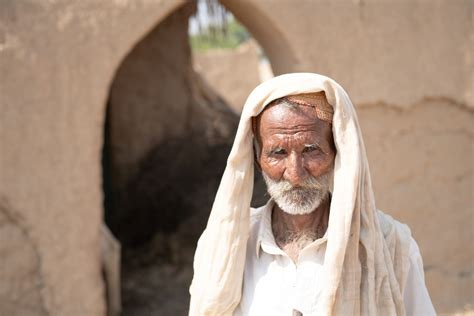 older people affected  devastating floods  pakistan helpage