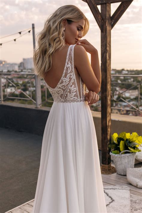Beach wedding dress Boho wedding dress Simple wedding | Etsy