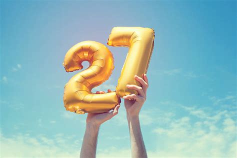 Zahl 27 - Bilder und Stockfotos - iStock