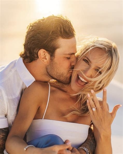 Dallas Stars' Tyler Seguin reveals engagement to girlfriend Kate Kirchof