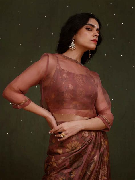 Akasha Outfit – Chokhi Chorri