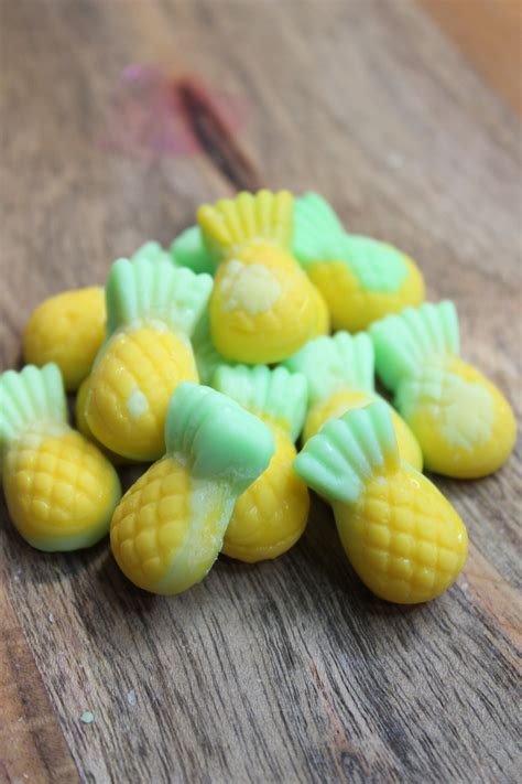 Pineapple Lollies – Earthly Goddess Creations