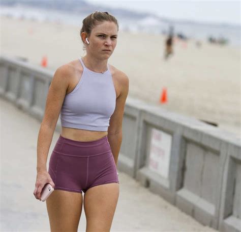 Hot California Girls in San Diego 2020 Boardwalk Pictures in Pacific ...