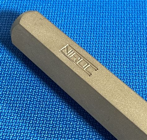 Blade Straightening Hammer – The Chook – NIROC