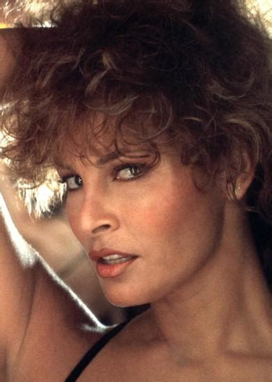 Raquel Welch 1980s : r/OldSchoolCool