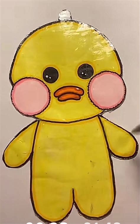 Утя из бумаги em 2022 | Artesanato de argila, Bonequinhas kawaii, Kawaii