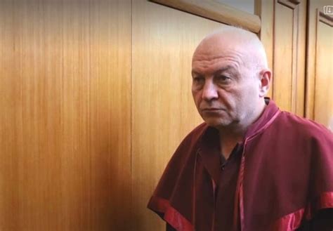 "Вие прокуратурата ли представлявате"?! Братът на Пепи Еврото против да ...
