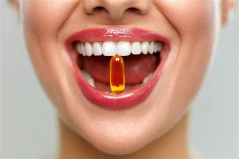Капсулы красоты: как выбрать витамины для молодости и эластичности кожи ...