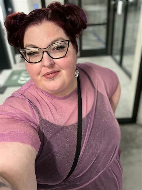 Size 16 Rings in the US | Interview with LGBTQ+ Owned Jewelry Brand