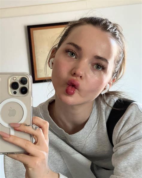Dove Cameron Updates on Twitter | Fotografi gadis, Fotografi, Gadis