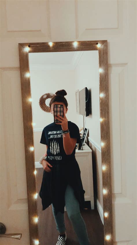 Best Angle For Mirror Selfie at Eva Mowery blog