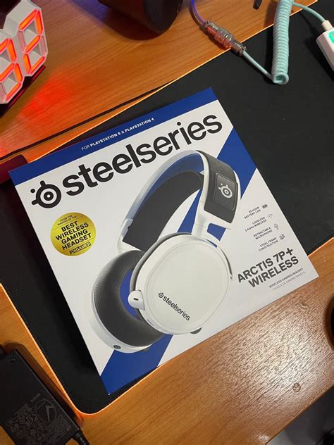 Steelseries Arctic 7P+ Wireless, Audio, Headphones & Headsets on Carousell
