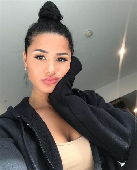 37 ideas de KATYA ELISE HENRY | chicas, mono manga larga, pelo en capas