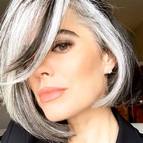 how to make gray hair white at home