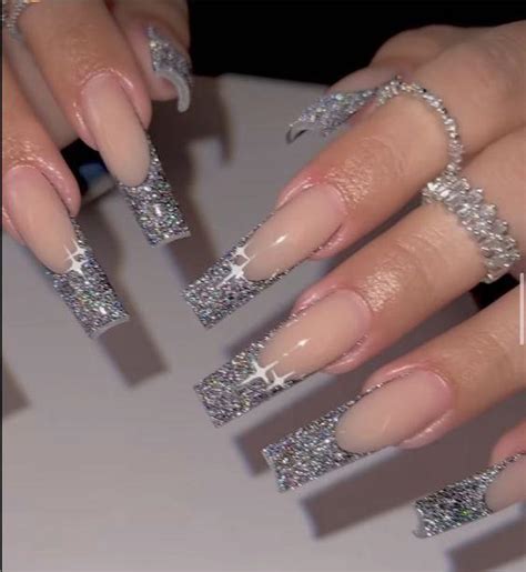 clear gel nails  glitter illuminating design inspirations