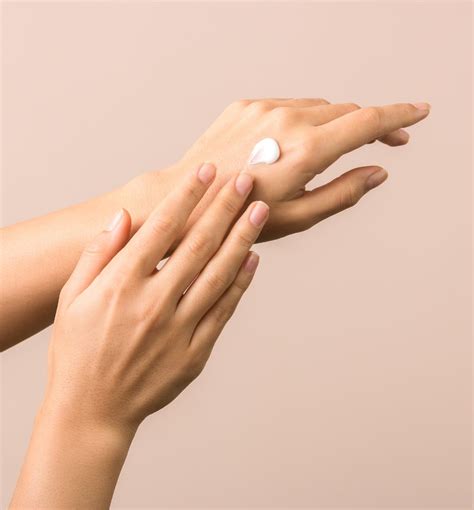 The Benefits of Using Natural Hand Cream for Soft, Nourished Hands ...