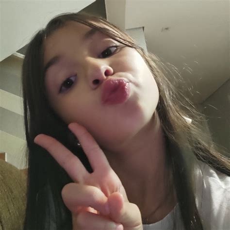 Aline Ali - YouTube