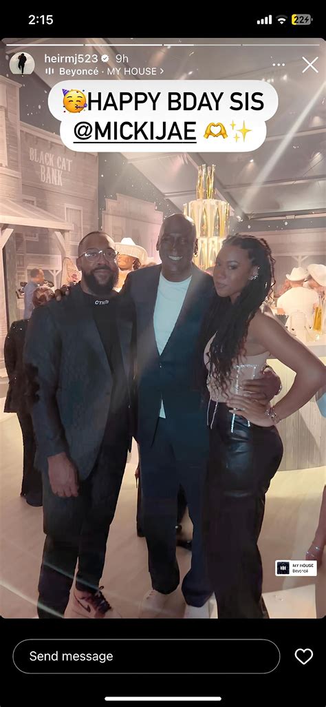 In photos: Michael Jordan poses with Marcus inside daughter Jasmine’s