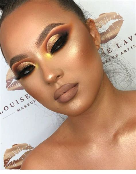 Bold Makeup - Homecare24