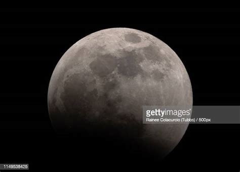 Lunar Eclipse Shadow Photos and Premium High Res Pictures - Getty Images