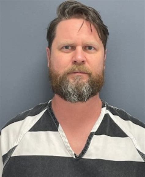 Families demand answers after Kendall County jail policy shifts 12