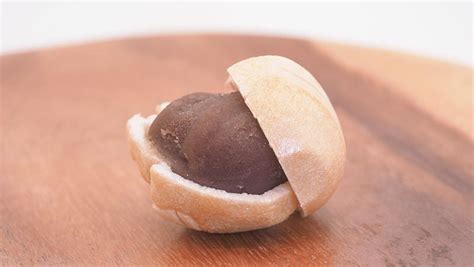 Fune Monaka｜Monaka filled with Gyuhi in a cute shape of deformed round ...
