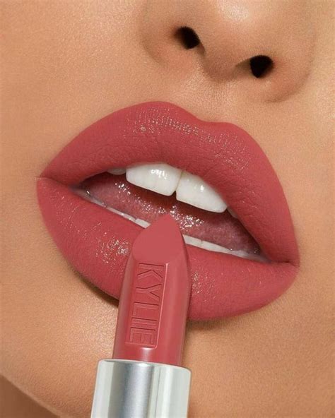 PARA SEMPRE? | Lipstick, Lip colors, Lipstick kit