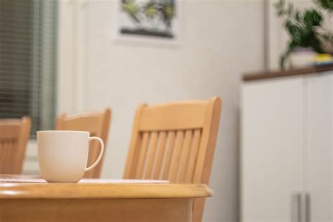 dining room table chairs  photo  pixabay