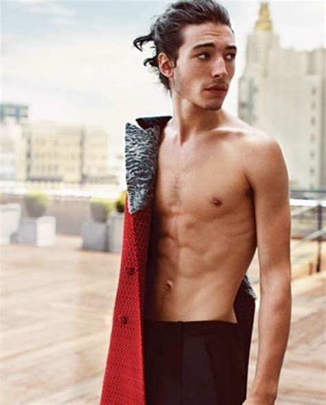 Ezra Miller Height, Weight, Age, Girlfriend, Family, Facts, Biography