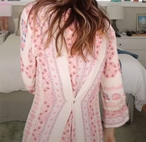 How to Alter Clothes: 12 Easy Alteration Ideas | Upstyle