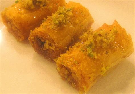 Traditional Lebanese Baklava Recipe - Bios Pics