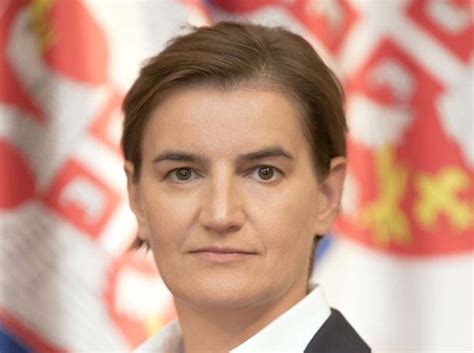 Брнабић честитала Међународни дан жена