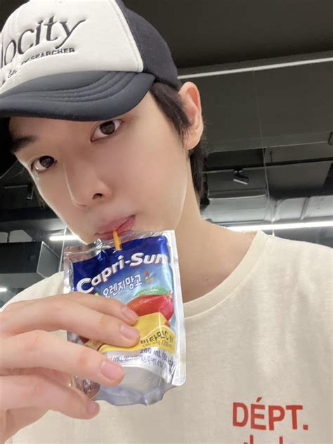 does anyone know where Sungchan’s baseball cap is from? : r/KpopFashion