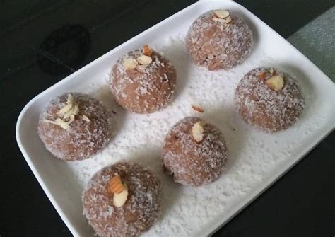 Coconut Banana balls Recipe by Meetu Arora - Cookpad