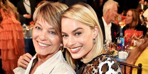 Margot Robbie Family Meet Husband Tom Ackerley And Parents