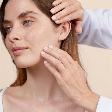 SPF 50+ Tinted Fluid | Eau Thermale Avène