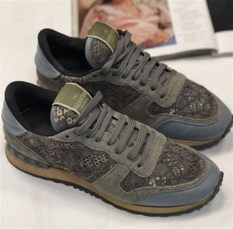 Кроссовки Valentino размер 39 цена 7 693 руб
