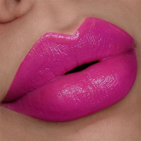 Pretty & Plump Plumping Lipstick | L.A. Girl Cosmetics