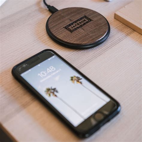 Wireless Charger – swankybadgerpromo.com