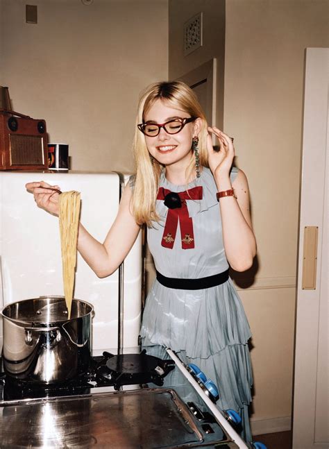 distopian dream girl | Elle fanning style, Fashion today, Elle fanning