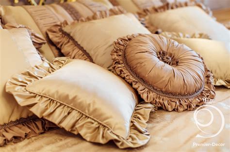 Красивые классические подушки #Подушки#ДизайнКвартиры #Классика#Classic ...