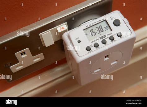 DIGITAL ELECTRONIC TIMER FOR ELECTRICAL APPLIANCES PLUGGED INTO 13 AMP ...