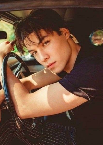 Ryan Potter picture