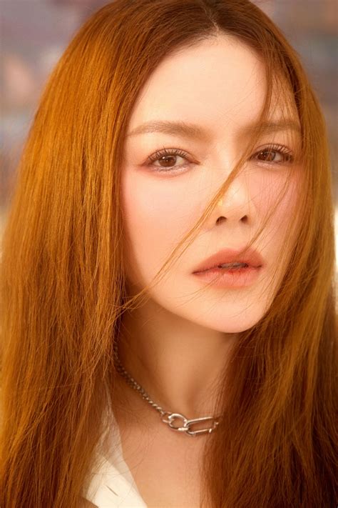 Ly Nha Ky smashed rumors of retirement, spoke out harshly, making ...
