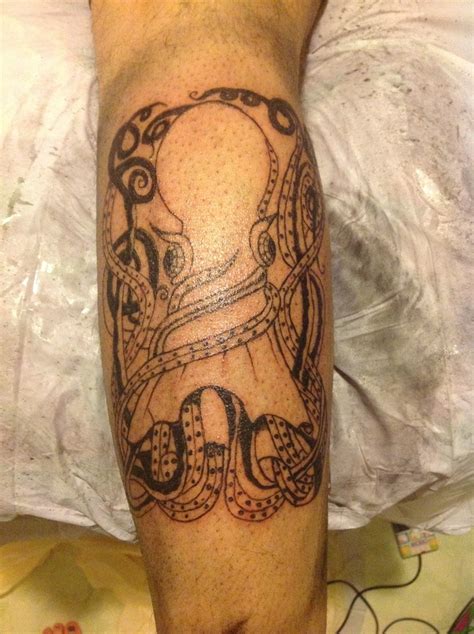 Squid outline | I tattoo, Tattoos, Outline