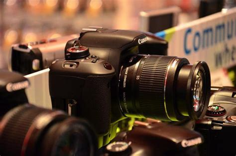 Зеркальный фотоаппарат "Кэнон 600Д" (Canon 600D): характеристики и отзывы