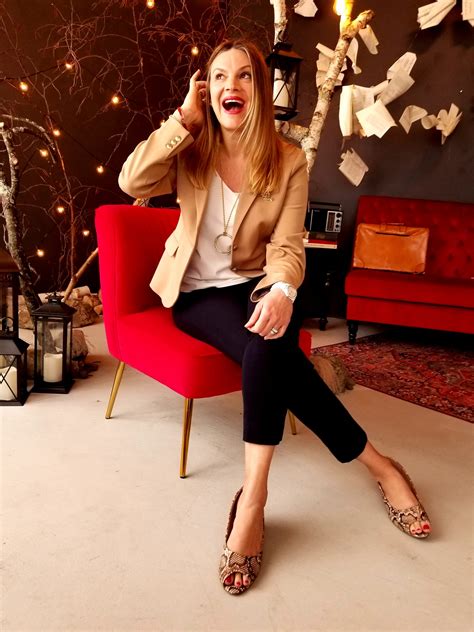 Why You Should Host a Midweek Wedding