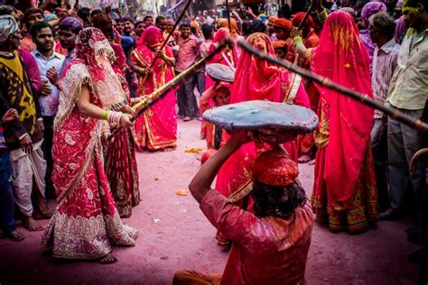 10 Exceptional Things Uttar Pradesh is Famous For!